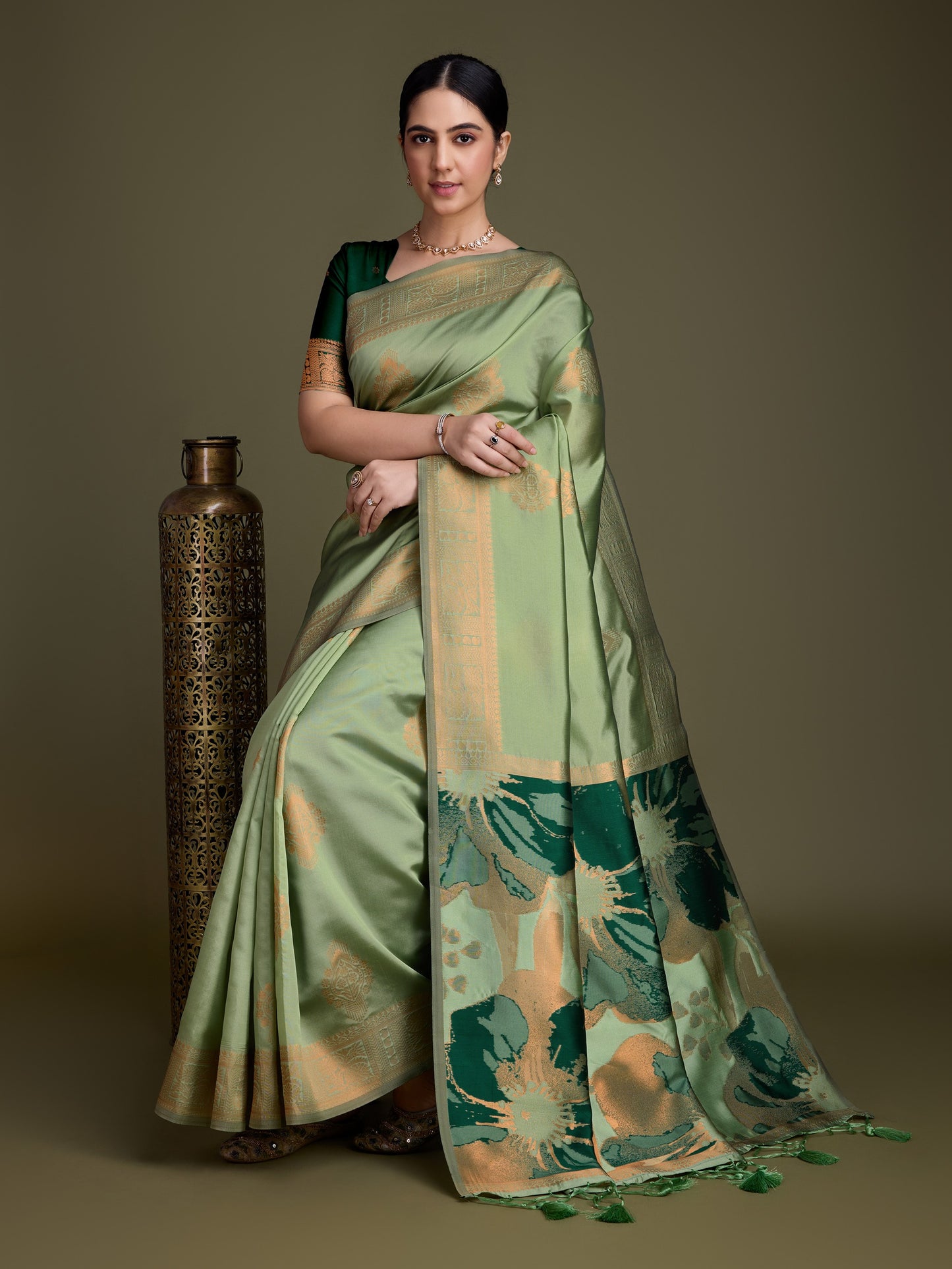 Elegant Green Soft Banarasi Silk Saree with Fancy Digital Woven Pallu