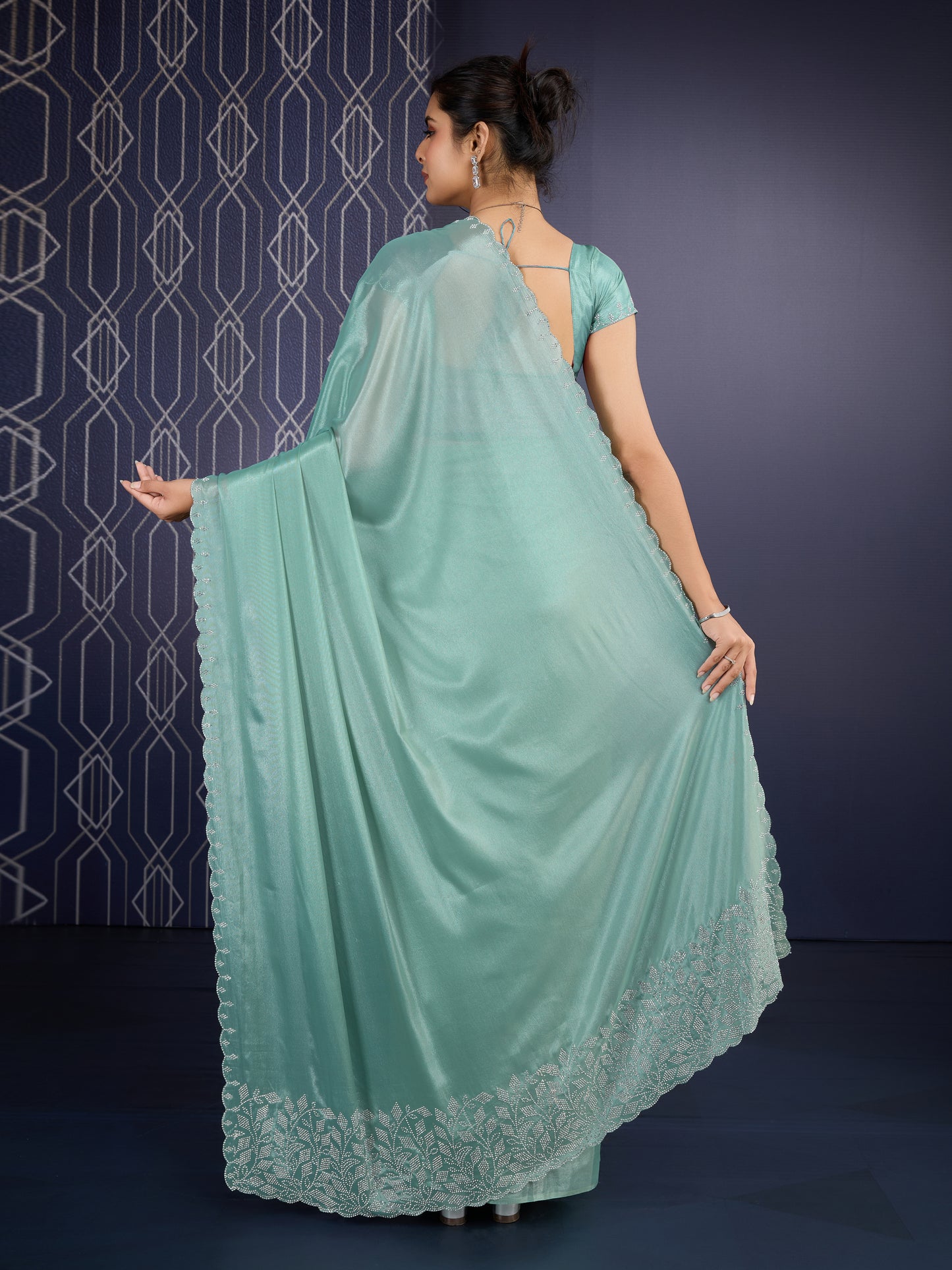 Sparkling Green Radiant Trending Ice Georgette Saree