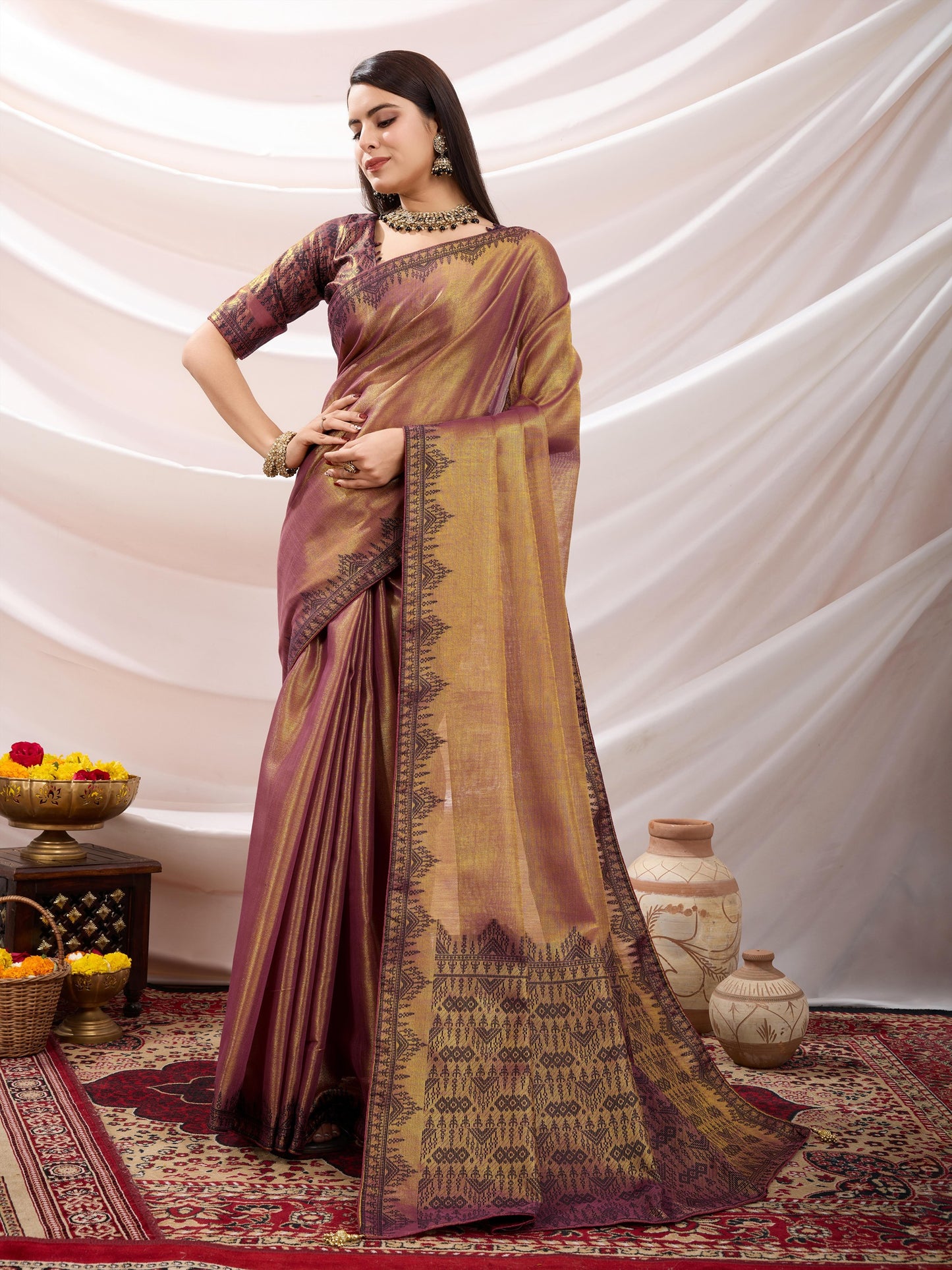 Zayra Golden Beige Linen Tissue Saree with Black Thread & Zari Weaving, Designer Pallu & Tassels