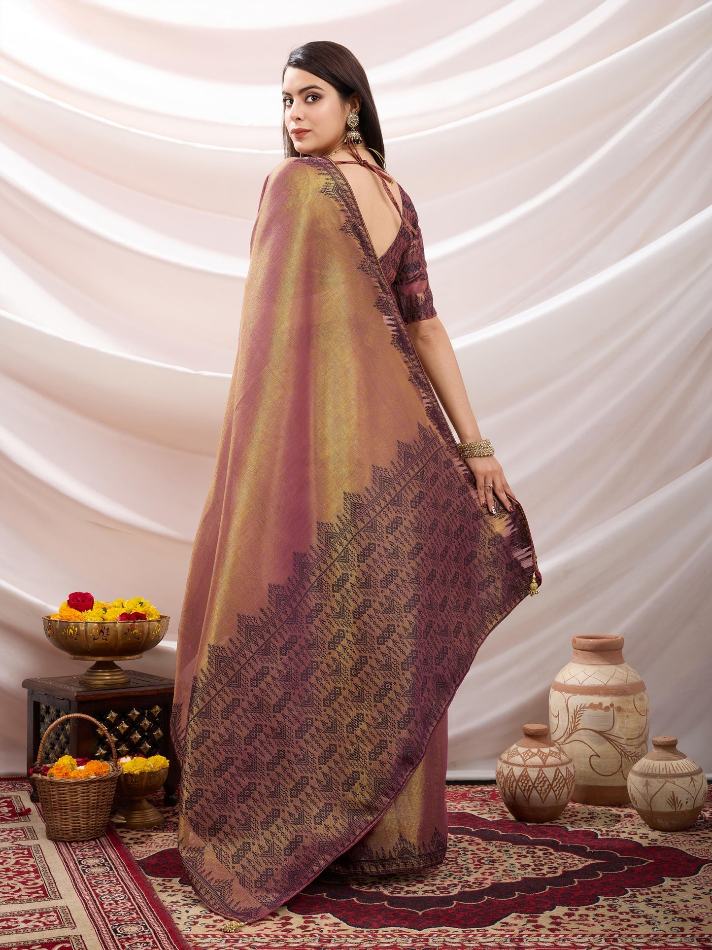 Zayra Golden Beige Linen Tissue Saree with Black Thread & Zari Weaving, Designer Pallu & Tassels