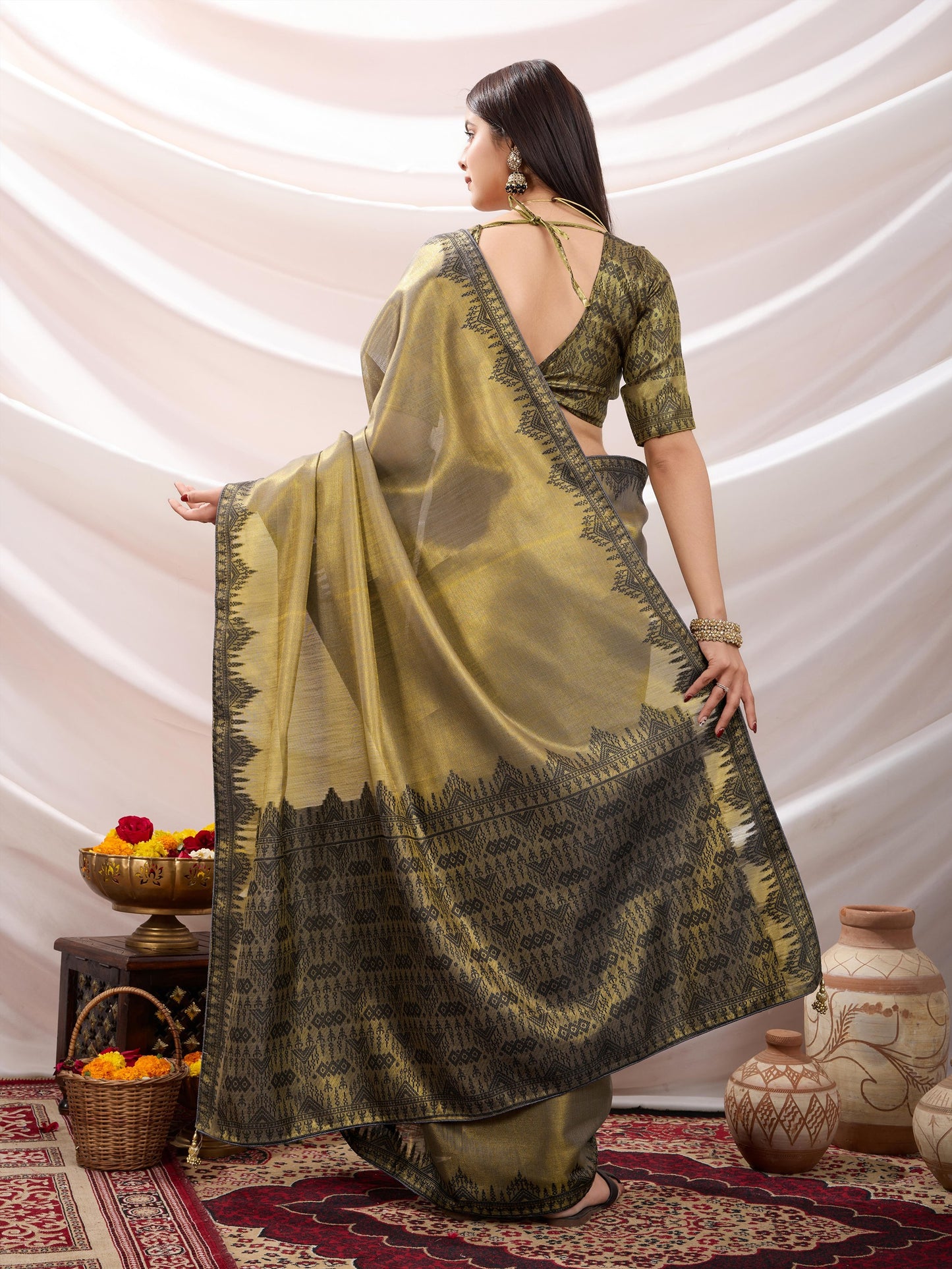 Elegant Golden-Yellow Linen Tissue Saree with Black Thread & Zari Weaving – Designer Blouse & Tassels