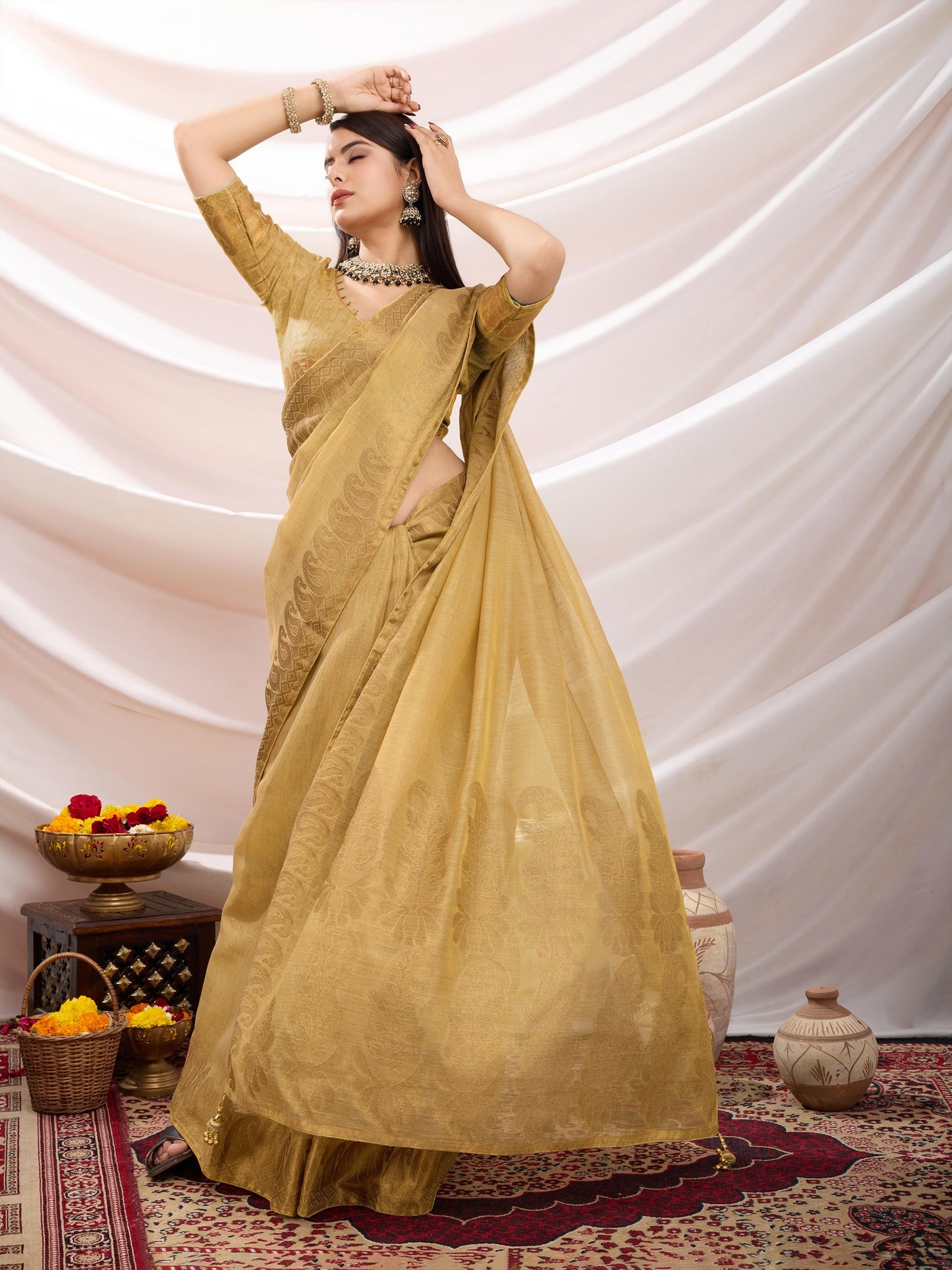 Honey Gold Linen Tissue Saree with Black Thread & Zari Weaving – Designer Blouse & Tassels